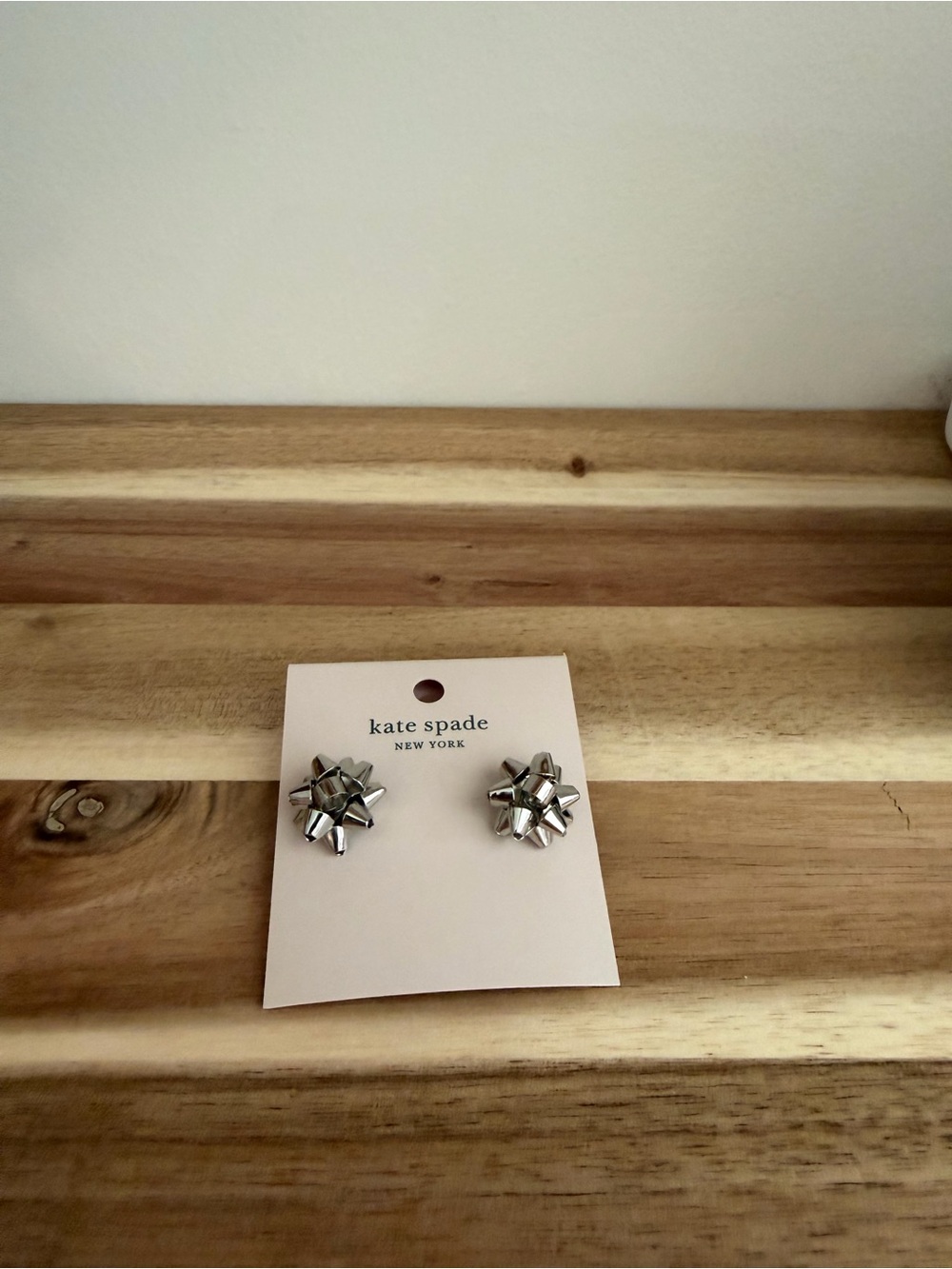 kate spade silver bow cluster stud earrings